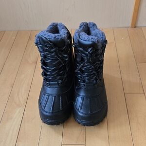 Elements Youth Boys Chute Winter Boots NWT size 3